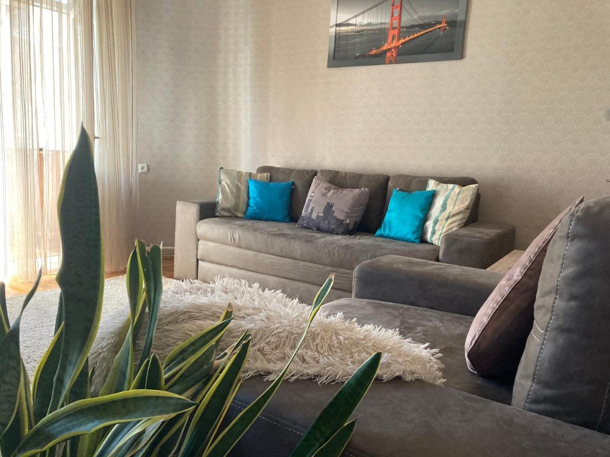 Apartment Sobornaya 54 Vinnytsia Bagian luar foto