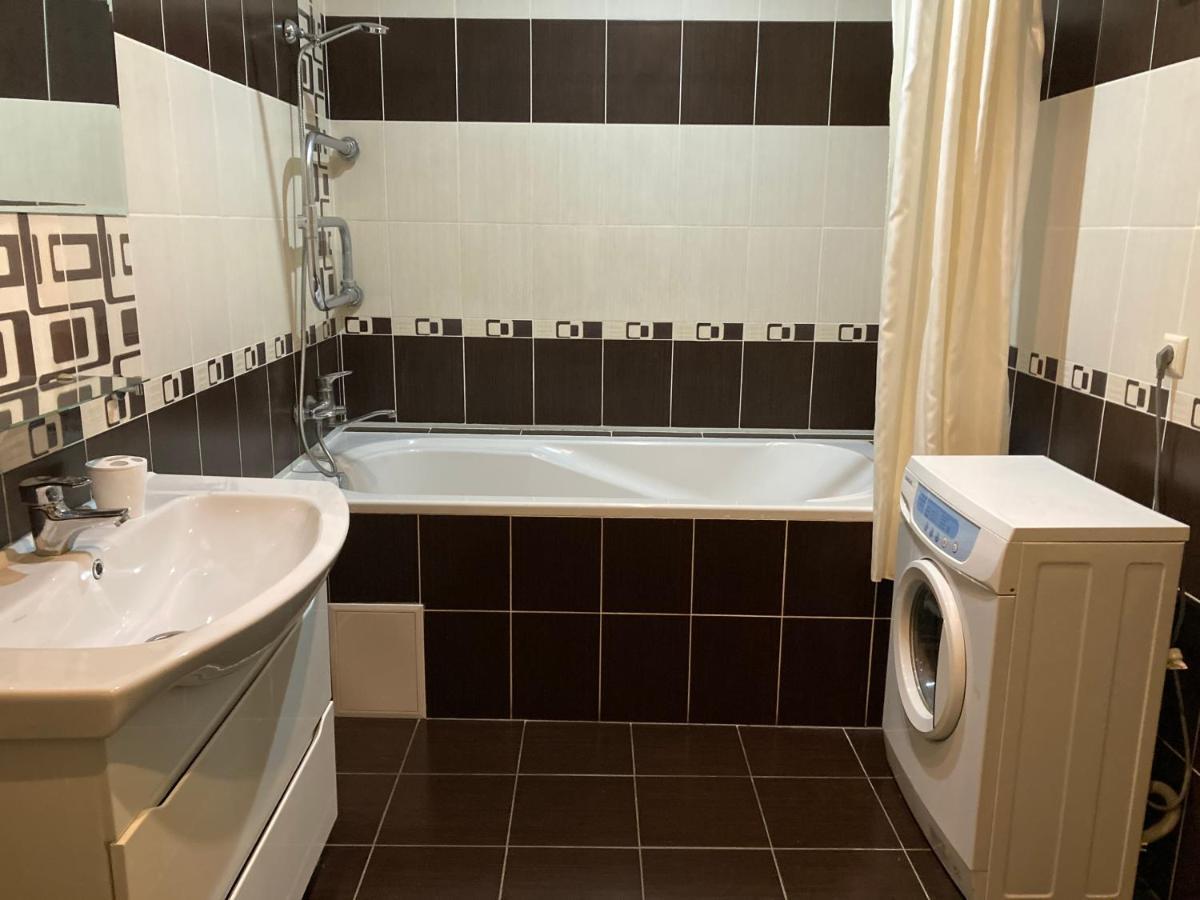 Apartment Sobornaya 54 Vinnytsia Bagian luar foto
