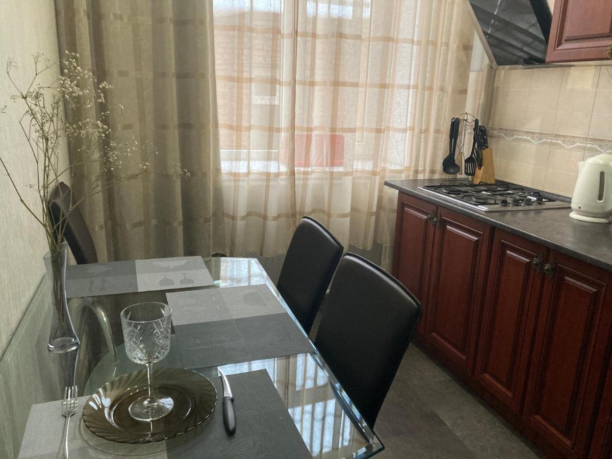Apartment Sobornaya 54 Vinnytsia Bagian luar foto